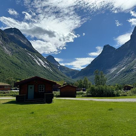 Trollstigen Camping And Gjestegard Ондалснес Екстер'єр фото