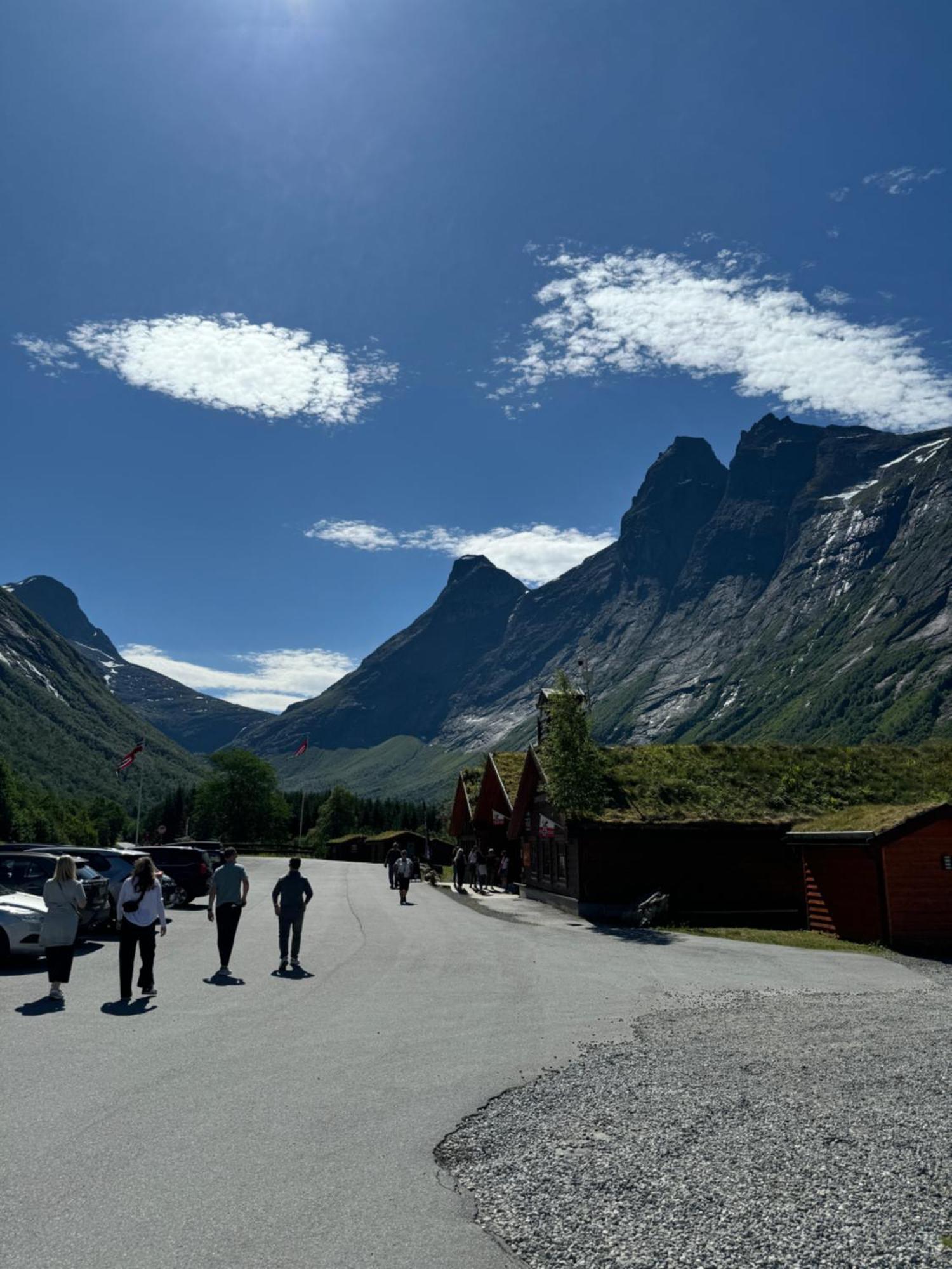 Trollstigen Camping And Gjestegard Ондалснес Екстер'єр фото